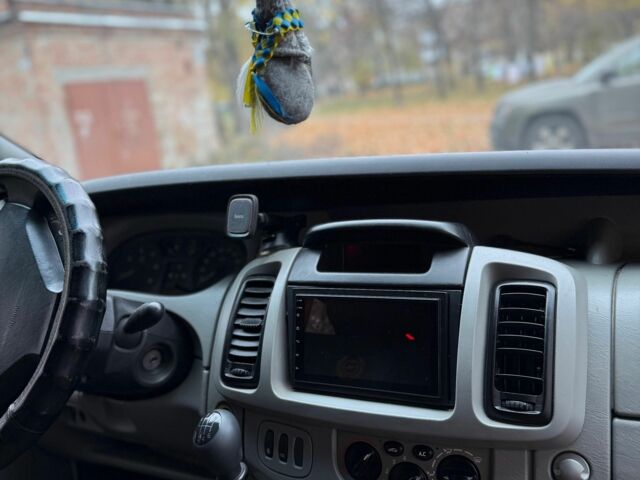 Белый Опель Виваро, объемом двигателя 1.9 л и пробегом 200 тыс. км за 7700 $, фото 5 на Automoto.ua