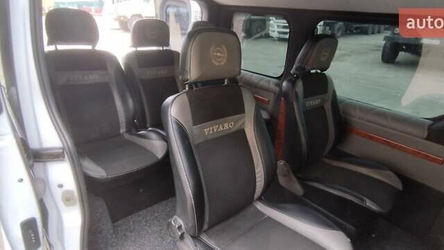 Белый Опель Виваро, объемом двигателя 1.9 л и пробегом 270 тыс. км за 8000 $, фото 1 на Automoto.ua