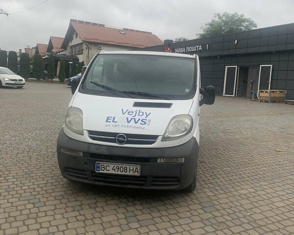 Білий Опель Віваро, об'ємом двигуна 1.9 л та пробігом 412 тис. км за 6800 $, фото 35 на Automoto.ua