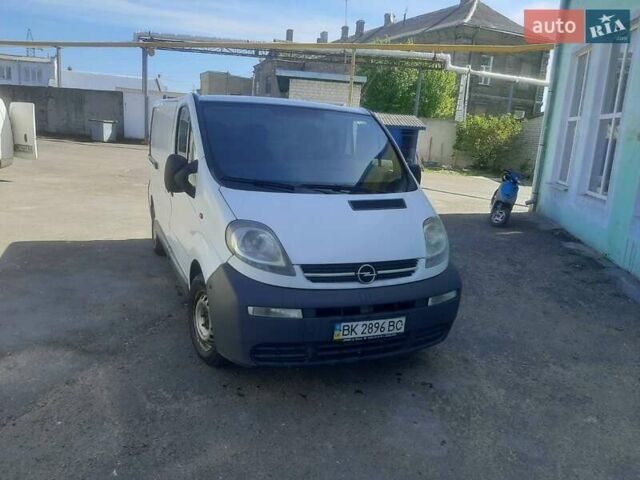 Белый Опель Виваро, объемом двигателя 1.87 л и пробегом 659 тыс. км за 4800 $, фото 11 на Automoto.ua