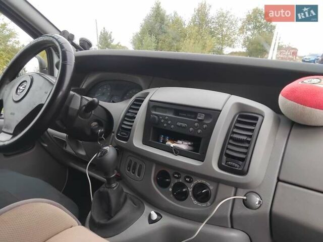 Білий Опель Віваро, об'ємом двигуна 1.87 л та пробігом 400 тис. км за 5800 $, фото 5 на Automoto.ua