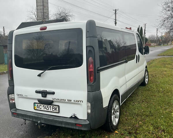 Білий Опель Віваро, об'ємом двигуна 1.87 л та пробігом 327 тис. км за 7500 $, фото 5 на Automoto.ua