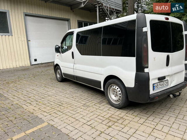 Белый Опель Виваро, объемом двигателя 1.87 л и пробегом 375 тыс. км за 7800 $, фото 5 на Automoto.ua
