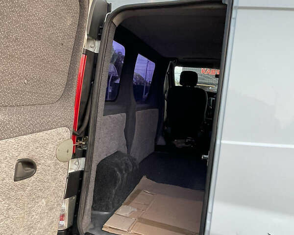 Білий Опель Віваро, об'ємом двигуна 1.9 л та пробігом 320 тис. км за 8700 $, фото 6 на Automoto.ua