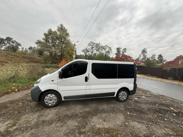 Білий Опель Віваро, об'ємом двигуна 1.9 л та пробігом 235 тис. км за 6600 $, фото 5 на Automoto.ua