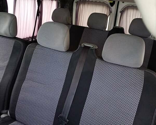 Белый Опель Виваро, объемом двигателя 1.87 л и пробегом 420 тыс. км за 9900 $, фото 9 на Automoto.ua