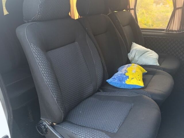 Білий Опель Віваро, об'ємом двигуна 2 л та пробігом 217 тис. км за 9200 $, фото 5 на Automoto.ua