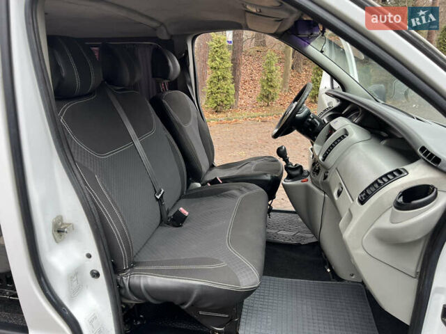 Білий Опель Віваро, об'ємом двигуна 1.9 л та пробігом 370 тис. км за 8350 $, фото 53 на Automoto.ua