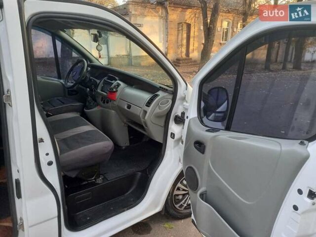 Белый Опель Виваро, объемом двигателя 1.87 л и пробегом 327 тыс. км за 7200 $, фото 12 на Automoto.ua