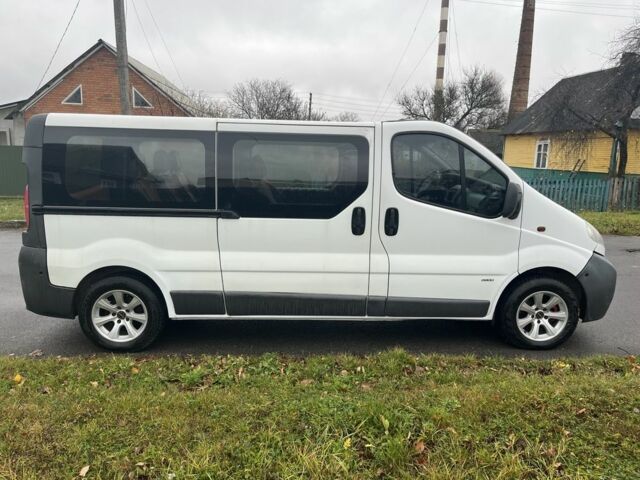 Білий Опель Віваро, об'ємом двигуна 1.9 л та пробігом 327 тис. км за 7500 $, фото 1 на Automoto.ua