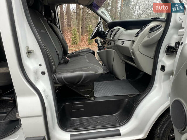 Білий Опель Віваро, об'ємом двигуна 1.9 л та пробігом 370 тис. км за 8350 $, фото 55 на Automoto.ua