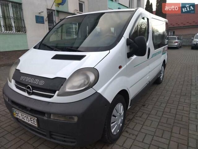 Білий Опель Віваро, об'ємом двигуна 1.87 л та пробігом 307 тис. км за 6590 $, фото 1 на Automoto.ua