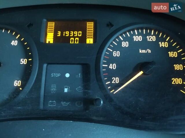 Білий Опель Віваро, об'ємом двигуна 1.87 л та пробігом 319 тис. км за 6300 $, фото 6 на Automoto.ua
