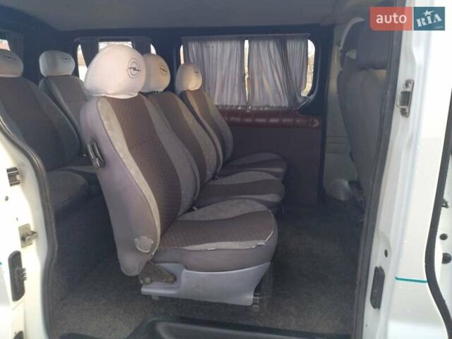 Білий Опель Віваро, об'ємом двигуна 1.87 л та пробігом 307 тис. км за 6590 $, фото 12 на Automoto.ua