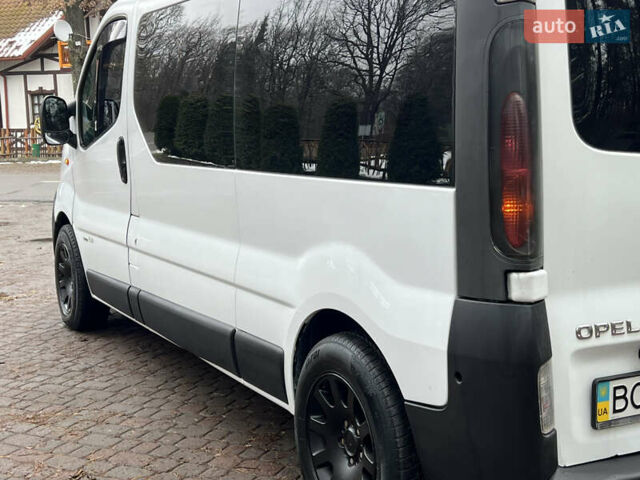 Білий Опель Віваро, об'ємом двигуна 1.9 л та пробігом 370 тис. км за 8350 $, фото 35 на Automoto.ua