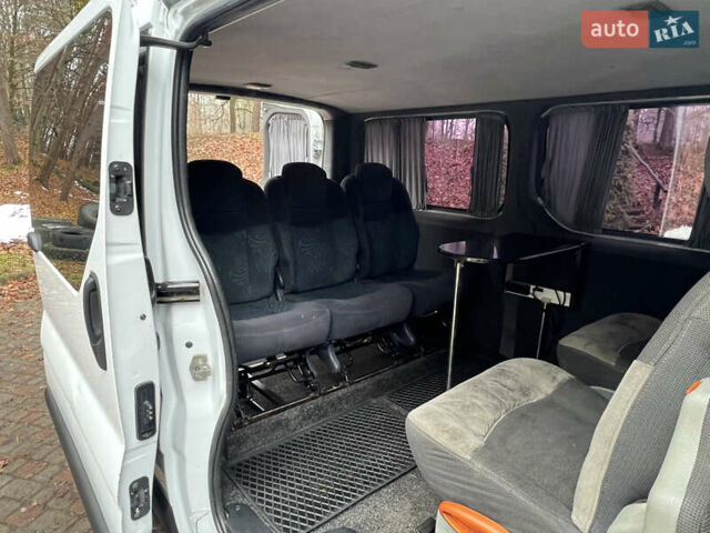 Білий Опель Віваро, об'ємом двигуна 1.9 л та пробігом 370 тис. км за 8350 $, фото 60 на Automoto.ua