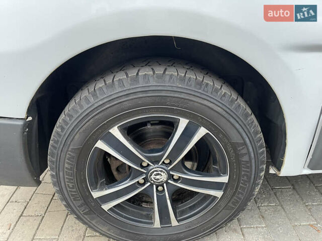 Белый Опель Виваро, объемом двигателя 1.9 л и пробегом 347 тыс. км за 7500 $, фото 16 на Automoto.ua