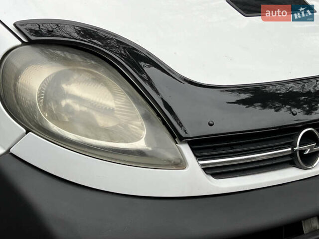 Білий Опель Віваро, об'ємом двигуна 1.9 л та пробігом 370 тис. км за 8350 $, фото 25 на Automoto.ua