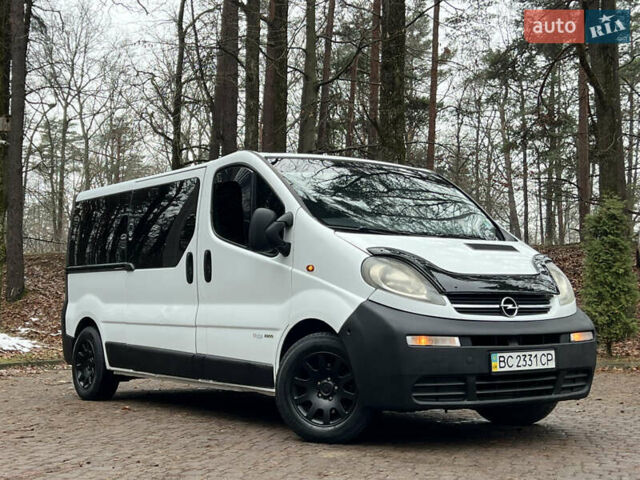 Білий Опель Віваро, об'ємом двигуна 1.9 л та пробігом 370 тис. км за 8350 $, фото 3 на Automoto.ua