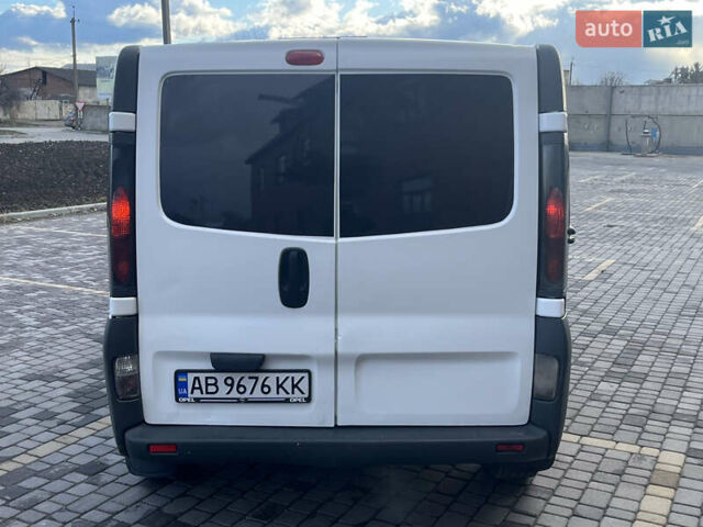 Білий Опель Віваро, об'ємом двигуна 1.9 л та пробігом 246 тис. км за 6999 $, фото 17 на Automoto.ua