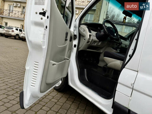 Белый Опель Виваро, объемом двигателя 1.87 л и пробегом 365 тыс. км за 6950 $, фото 20 на Automoto.ua