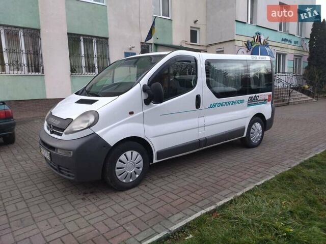 Білий Опель Віваро, об'ємом двигуна 1.87 л та пробігом 307 тис. км за 6590 $, фото 3 на Automoto.ua