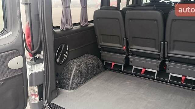 Белый Опель Виваро, объемом двигателя 1.9 л и пробегом 237 тыс. км за 8800 $, фото 25 на Automoto.ua