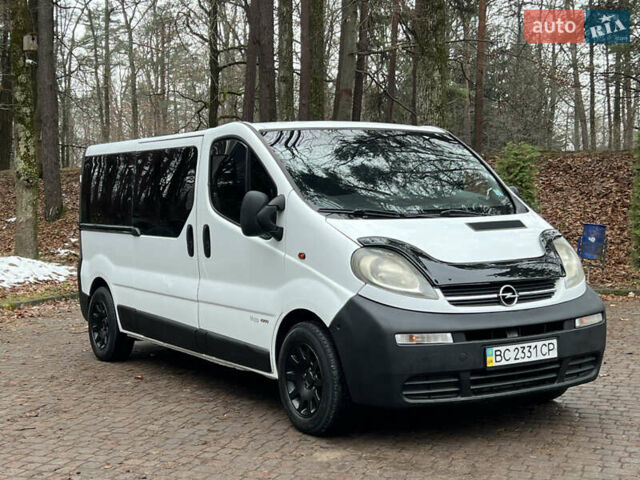 Білий Опель Віваро, об'ємом двигуна 1.9 л та пробігом 370 тис. км за 8350 $, фото 18 на Automoto.ua