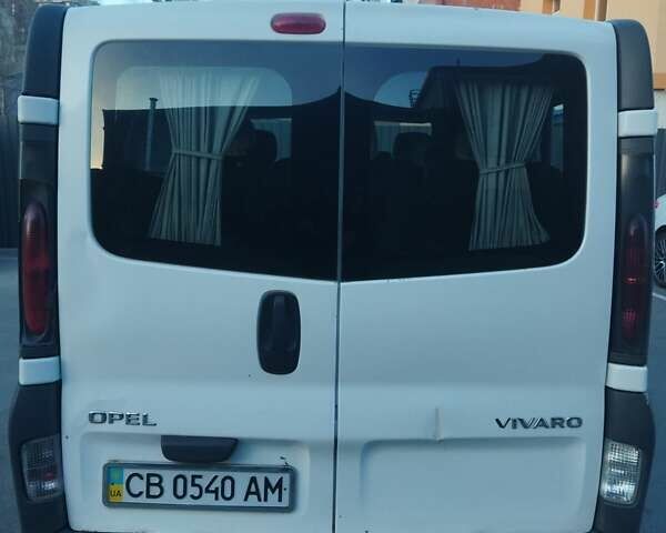 Білий Опель Віваро, об'ємом двигуна 1.9 л та пробігом 250 тис. км за 7400 $, фото 6 на Automoto.ua