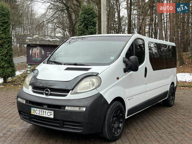 Білий Опель Віваро, об'ємом двигуна 1.9 л та пробігом 370 тис. км за 8350 $, фото 21 на Automoto.ua