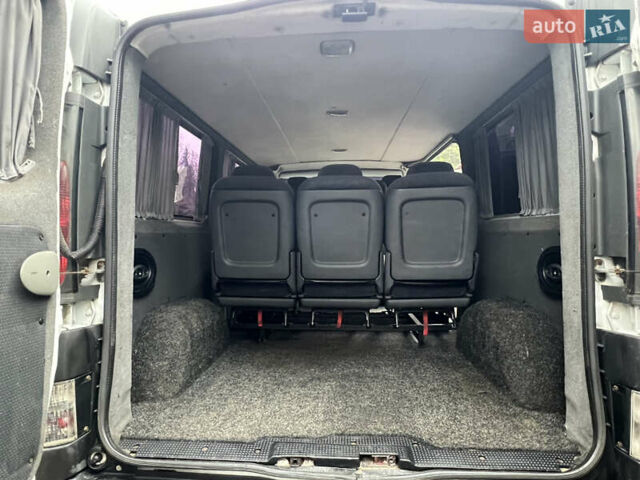 Білий Опель Віваро, об'ємом двигуна 1.9 л та пробігом 370 тис. км за 8350 $, фото 62 на Automoto.ua