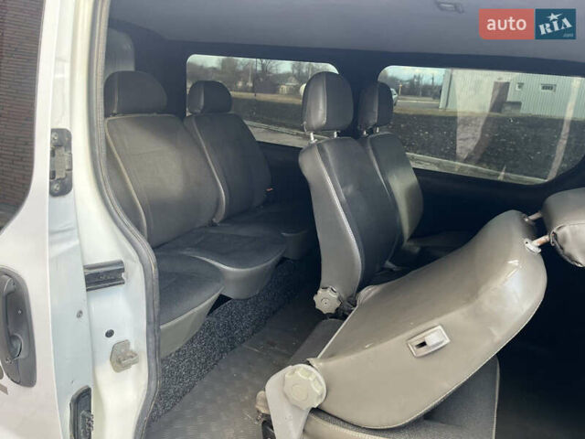 Білий Опель Віваро, об'ємом двигуна 1.9 л та пробігом 246 тис. км за 6999 $, фото 25 на Automoto.ua