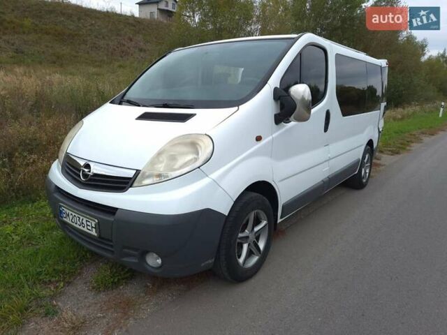 Белый Опель Виваро, объемом двигателя 2 л и пробегом 334 тыс. км за 8000 $, фото 8 на Automoto.ua