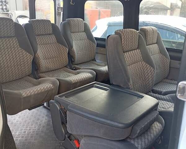 Белый Опель Виваро, объемом двигателя 1.9 л и пробегом 384 тыс. км за 7600 $, фото 7 на Automoto.ua