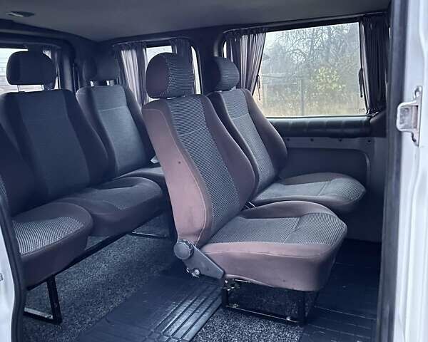 Белый Опель Виваро, объемом двигателя 1.9 л и пробегом 247 тыс. км за 6650 $, фото 11 на Automoto.ua