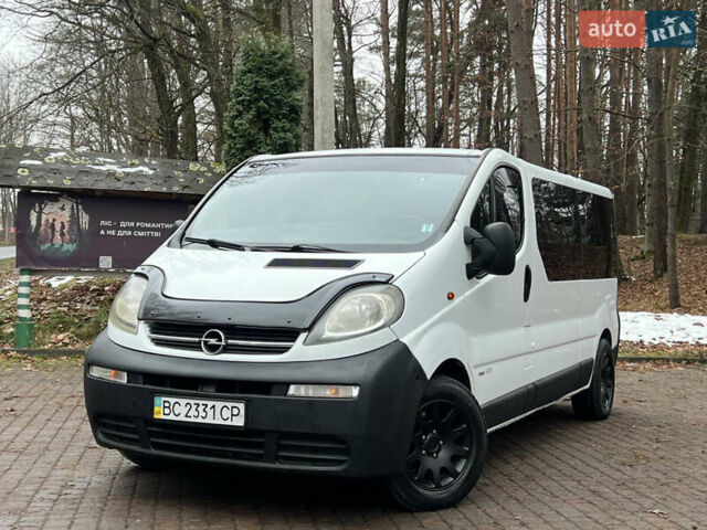 Білий Опель Віваро, об'ємом двигуна 1.9 л та пробігом 370 тис. км за 8350 $, фото 7 на Automoto.ua