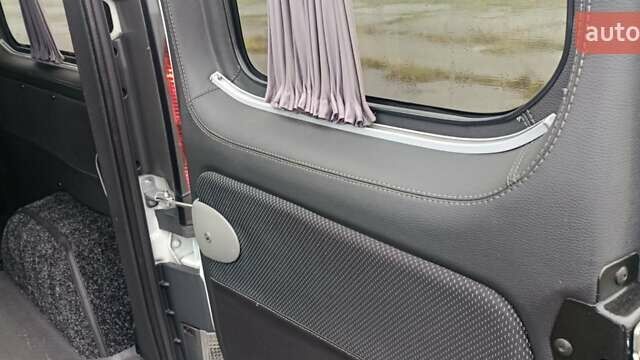 Белый Опель Виваро, объемом двигателя 1.9 л и пробегом 237 тыс. км за 8800 $, фото 29 на Automoto.ua