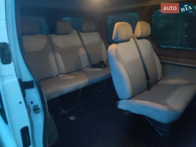 Белый Опель Виваро, объемом двигателя 2 л и пробегом 398 тыс. км за 7150 $, фото 5 на Automoto.ua