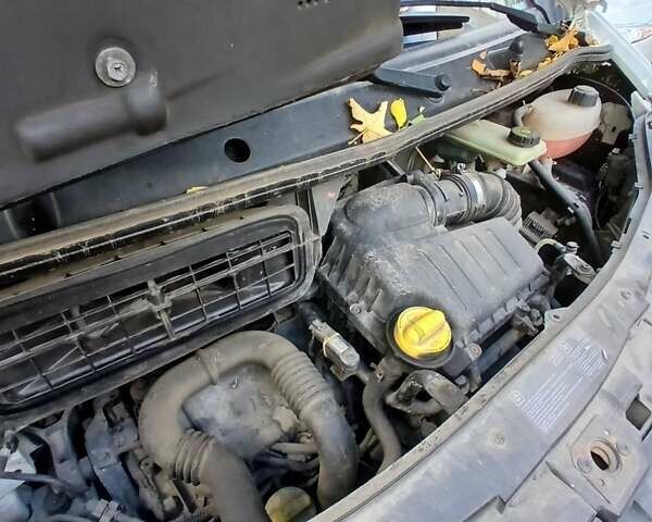 Белый Опель Виваро, объемом двигателя 2 л и пробегом 319 тыс. км за 7999 $, фото 6 на Automoto.ua