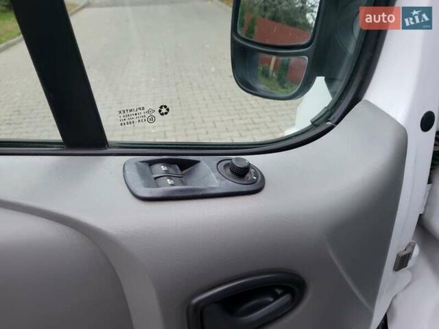 Белый Опель Виваро, объемом двигателя 2 л и пробегом 248 тыс. км за 9500 $, фото 78 на Automoto.ua
