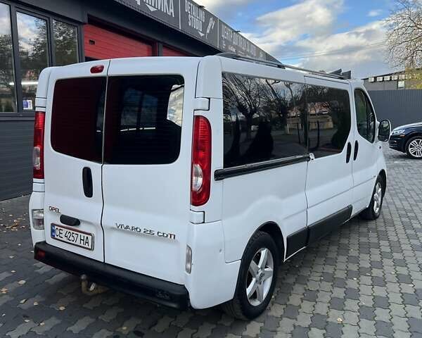 Білий Опель Віваро, об'ємом двигуна 2.46 л та пробігом 585 тис. км за 8300 $, фото 3 на Automoto.ua