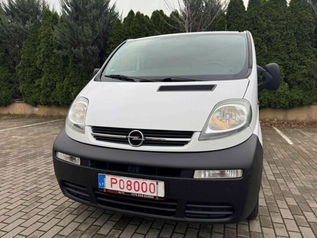 Білий Опель Віваро, об'ємом двигуна 1.9 л та пробігом 280 тис. км за 6600 $, фото 1 на Automoto.ua