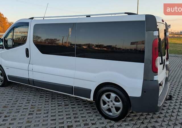 Білий Опель Віваро, об'ємом двигуна 2 л та пробігом 436 тис. км за 8700 $, фото 9 на Automoto.ua