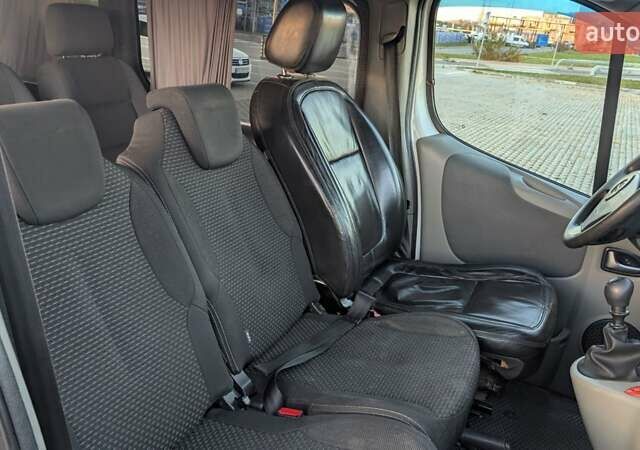 Білий Опель Віваро, об'ємом двигуна 2 л та пробігом 436 тис. км за 8700 $, фото 2 на Automoto.ua