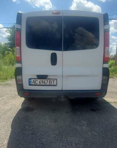 Белый Опель Виваро, объемом двигателя 2 л и пробегом 388 тыс. км за 8000 $, фото 9 на Automoto.ua