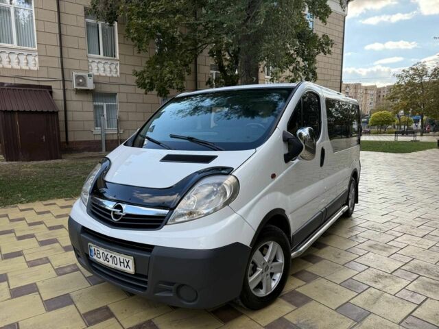 Белый Опель Виваро, объемом двигателя 2 л и пробегом 350 тыс. км за 8000 $, фото 16 на Automoto.ua