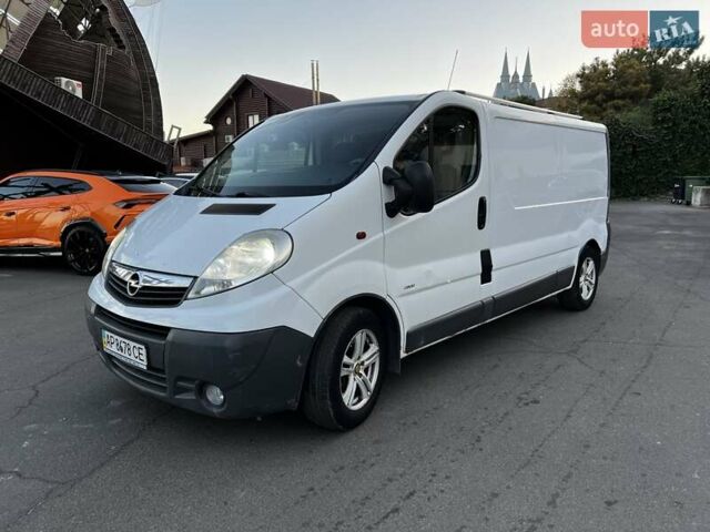 Білий Опель Віваро, об'ємом двигуна 1.87 л та пробігом 300 тис. км за 7000 $, фото 9 на Automoto.ua