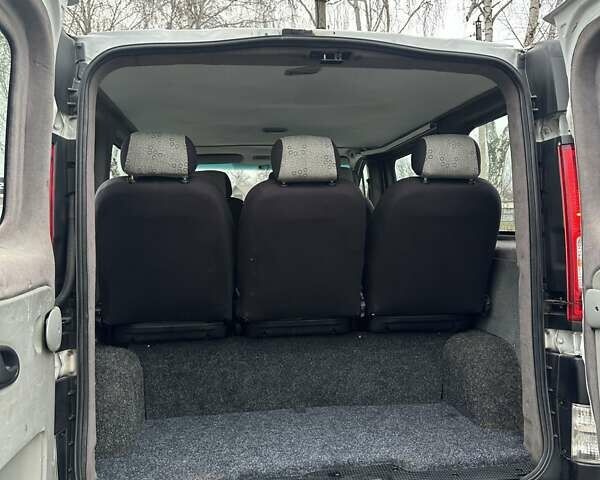 Білий Опель Віваро, об'ємом двигуна 2 л та пробігом 333 тис. км за 8000 $, фото 21 на Automoto.ua