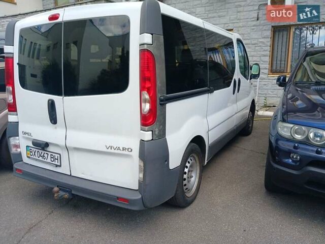 Білий Опель Віваро, об'ємом двигуна 2 л та пробігом 258 тис. км за 9000 $, фото 2 на Automoto.ua