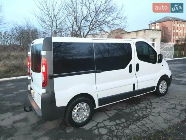 Белый Опель Виваро, объемом двигателя 2 л и пробегом 398 тыс. км за 7150 $, фото 18 на Automoto.ua